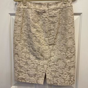 Banana Republic Cream Lace Skirt Size 6